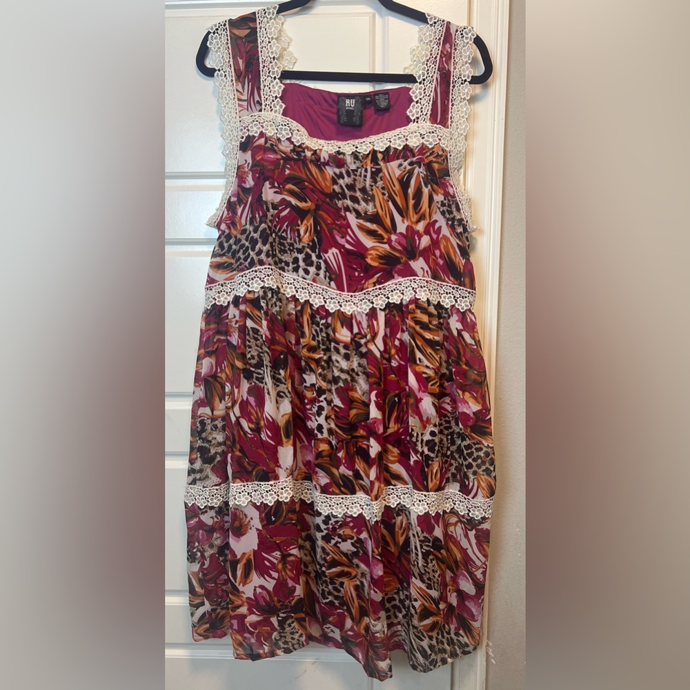 RU Apparel XXL Sleeveless Floral Dress with Lace Detail